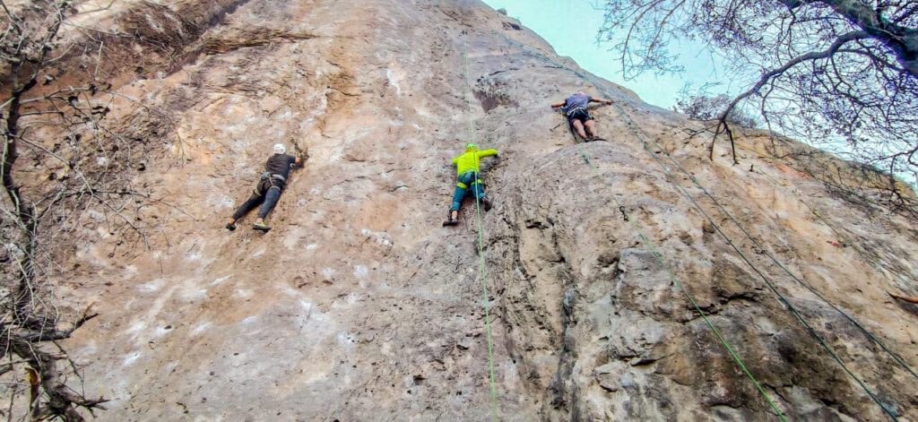 curso escalada en roca malku enero v2 2022 cuesta chacabuco